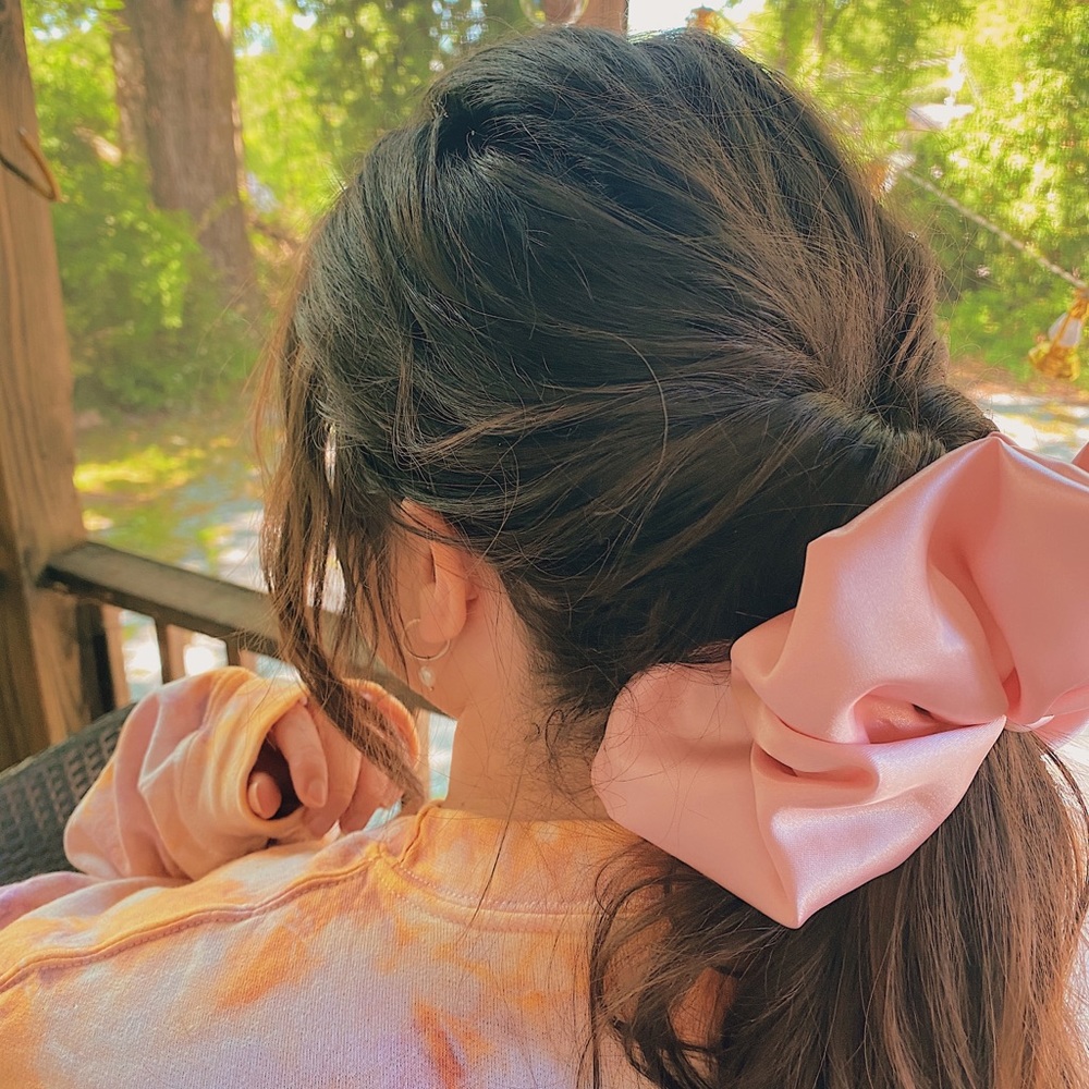 Handmade Poof Satin Scrunchie💞🧚‍♀️🌸